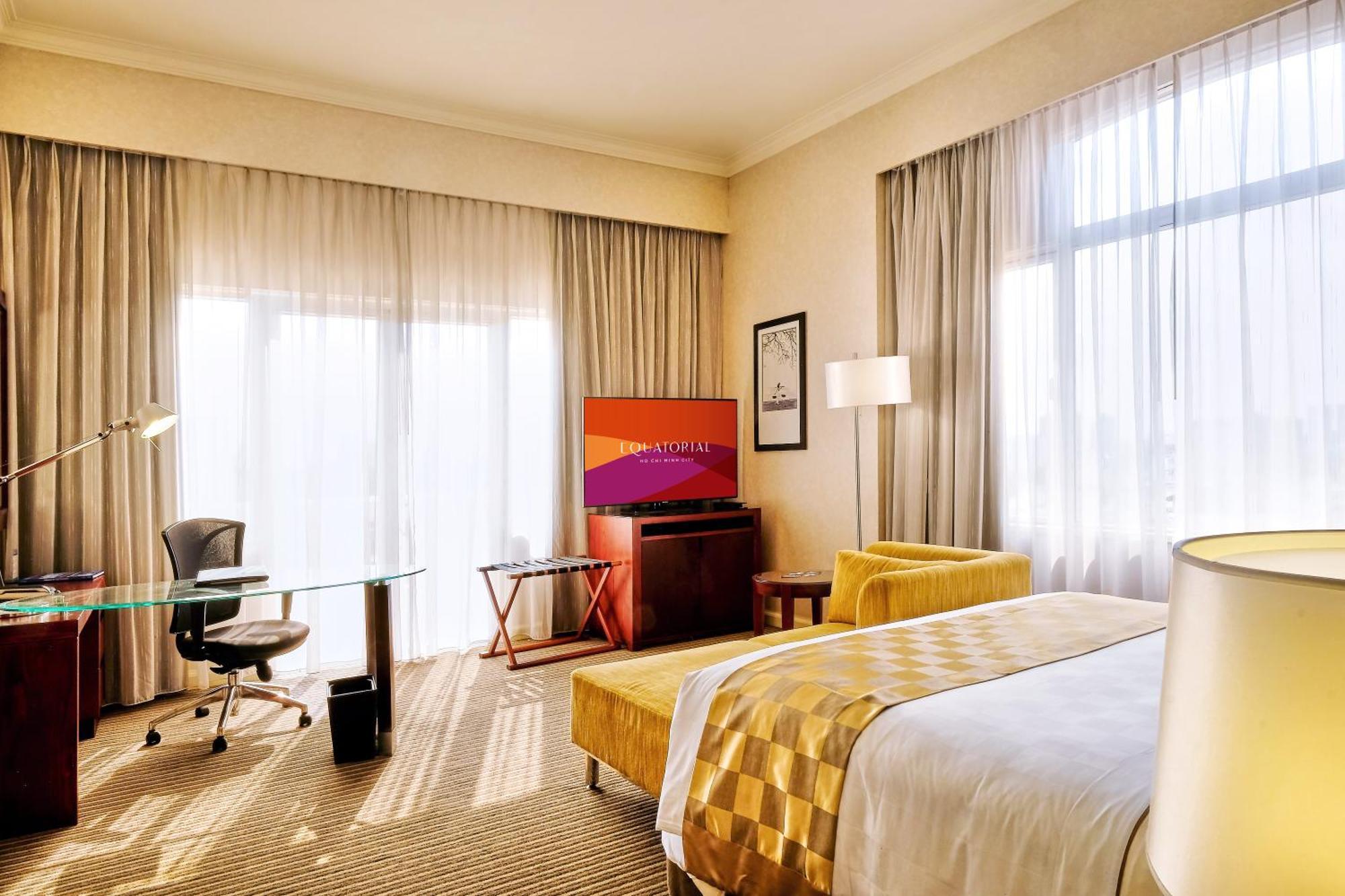 Executive Suite,1765823698:JPEG
